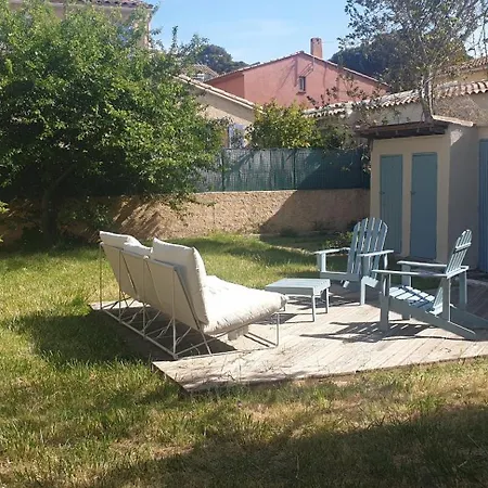 Jolie Maison De Village Avec Jardin * Saint-Mandrier-sur-Mer